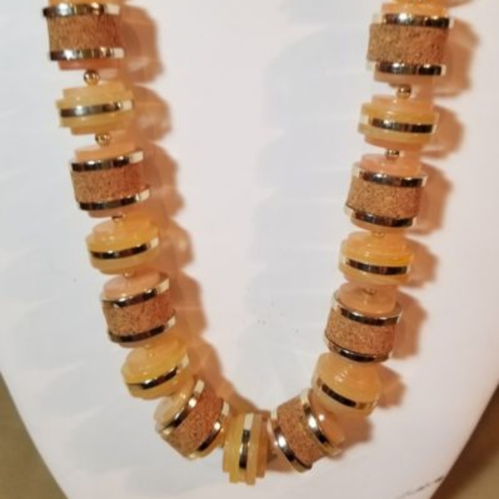 Vintage Cork & Lucite? Round Disc Beaded Necklace